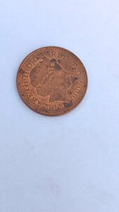 2000 �N�̐V�y���X�d�� 2 ���A���Ɋ󏭂ȃR���N�^�[�Y�A�C�e���B�G���U�x�X 2 �� D G REG F D�B