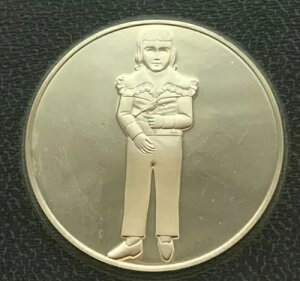 1984N v[t X^[OVo[ AJ̕󕨃_