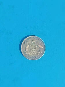 1956NI[XgA 10i@ȑO6yXi󏭕ij݁uG[v