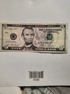 希少!☆5ドル紙幣☆STAR☆NOTE 2017Aシリーズ シリアルNo. PE01861557*