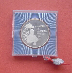 Ur[N 1980N Ɨ5NLO 500eBJ v[tRC