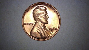 1968NDyj[AɁuLvƁuIN GOD WE TRUSTv̕ - DDO - ōBbh - Ɋ󏭁I