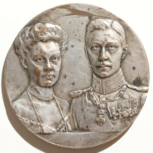 BwcqƃcFcB[Gݕvl̊󏭂ȃhCc鍑M