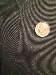 �󏭂� 1965 �N�� 10 �Z���g�d�݁B�~���g�}�[�N���Ȃ��A�uIN GOD WE TRUST�v�� W �����Ɍ�肪����܂��B