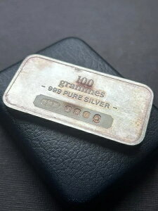 W\E}bZC 1977N GUxX25NLO Vo[o[ Be[W A