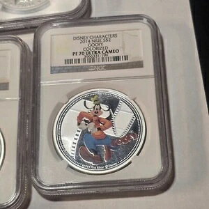 2014�N �j�E�G �f�B�Y�j�[�L�����N�^�[ �O�[�t�B�[ �V���o�[ 1�I���X �J���[���v���[�t�R�C�� PF70 FR