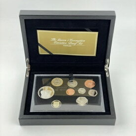 女王戴冠式記念エグゼクティブ・プルーフコインセット（COO付きケース入り）1ペンス〜5ポンド 9枚