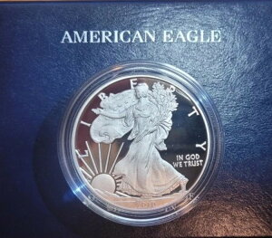 2010N AJC[O 1IX v[t݁AčǔsCOAAP[XAIWi{bNX