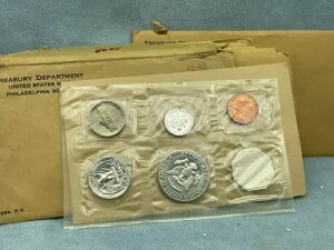 1963Nčǔs̃v[tZbgBZnŖAUNCACOAIWi̕ɓĂ܂B