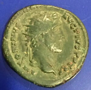 ���[�}�鍑�A�A���g�j�k�X�E�s�E�X�̐^�J���f���|���f�B�E�X�i�I��138-161�N�j�A���[�}������