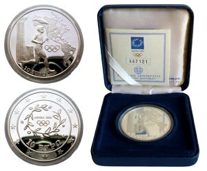 MV 10[ Ael 2004N  v[t g[`i[ kāE