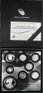 2018NčǌŃVo[v[tZbg - ?COINGIANTS?