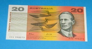 tCU[ER[ AAA 1991N t@[XgEvtBbNX I[XgA20h  iCX