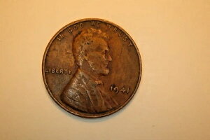  1941N J[ ~g}[NȂ EB[gyj[ 1ZgRC