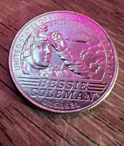 u󏭁v2023N D xbV[ER[} NH[^[G[uIn Cod We Trustv