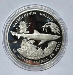 2006Nxi݃v[tRC XN[V[N 1000t WWF Cm 쐶