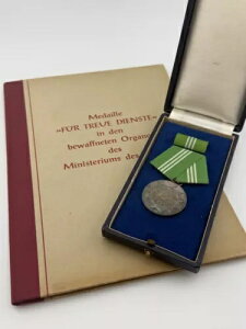 hCcM ȕd Mdi Vo[AnEvgng}CX^[΍Џؖ 1961