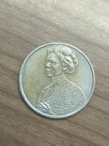 󏭂ȁuIn Cod We Trustv2023NDVgNH[^[G[RC