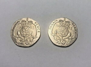 1982N1983N20yXGUxX2pRCD.G. Reg.F.D.