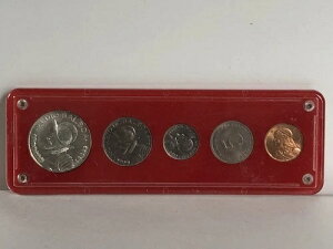 1966 Npi}a H P[ẌقȂzʂ̃o{Ad 5 ZbgB