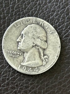 1944N ~g}[NȂ Vg Vo[ NH[^[