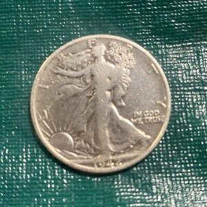 1942-S EH[LOEoeBEVo[En[thBDDR S2{̃_CB50Zgičj