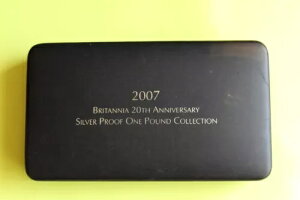 2007�N �p���u���^�j�A20���N�L�O �V���o�[�v���[�t�R�C���Z�b�g