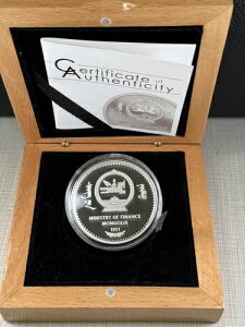 S 2018 20,000gOO 1IX  999 ȋLOi