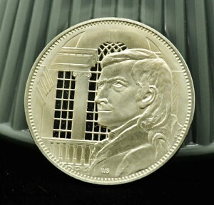 1974N tVXEzvL\ٌm j[W[W[B tN~g A[gEh 92.5% Vo[