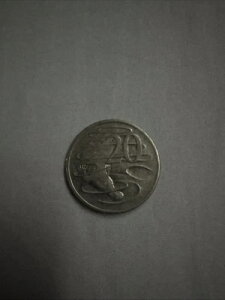 �G���U�x�X2������ 2001�N 20�Z���g�d��