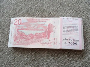 A[` 20 y\ P 361 2017 UNC V[Y "C"  100 Zbg