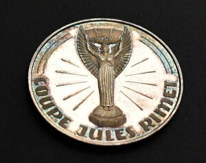 XyC 1982 FIFA _ TbJ[ TbJ[[hJbv y\ LVR