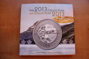 2013N 20h̏4ZbgiRN^[J[htj