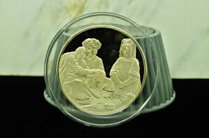 �����u�����g�̓V�˂ɂ��~�`���_�� 925 �V���o�[ ���R�u�����Z�t�̑��q�������j��