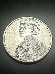 󏭂ȃWB^EC_[ 2023NNH[^[ P ~gG[RCuIn Cod We Trustv