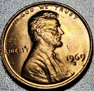1969�N�� �_�u���_�C�\�� DDO �����J�[���L�O�فB�������ԐF�̃G���[�R�C��