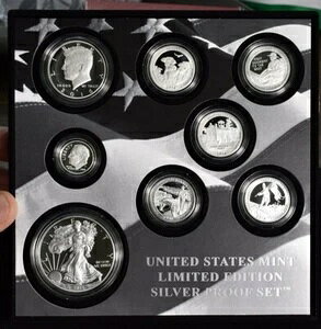 2016�N�č��V���o�[����Ńv���[�t�Z�b�g - ���ƕt���i�t���R�C��8���Z�b�g