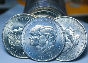 WFEANE[i20jCMX 1981N 25yXd݁``[Ycqƃ_CAi܂̌`