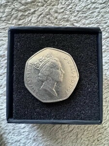 �󏭂�1997�N�G���U�x�X����11���L�O50�y���X�d�݁B�����ʁB