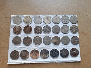 28枚の50ペンス硬貨ジョブロット、すべて異なる50ペンスレアセット、オリンピック50ペンスを含むコインバンドル