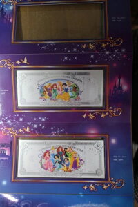 中国ディズニー2g(合計4g)銀紙幣チケット1組+プリンセスクーポン1枚