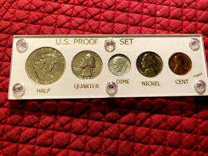 1955Nčǔs̃Vo[v[tZbgBP̔RCI