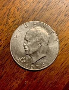 1974N P AC[n[ oeB 1hd݁BɗǍDȏԂłB