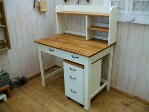 ★PC・机・本棚・チェスト3点セット・アンティーク・手作り★chお部屋のスペースに合わせたオリジナルオーダー可能です。お問い合わせください^^