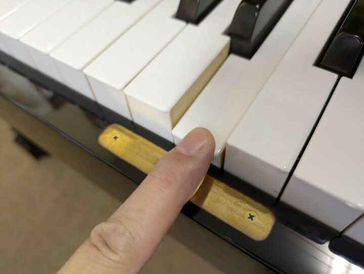 楽天市場】【中古】KAWAI・メルヘン アップライトピアノ E-26 : ヴォイ 