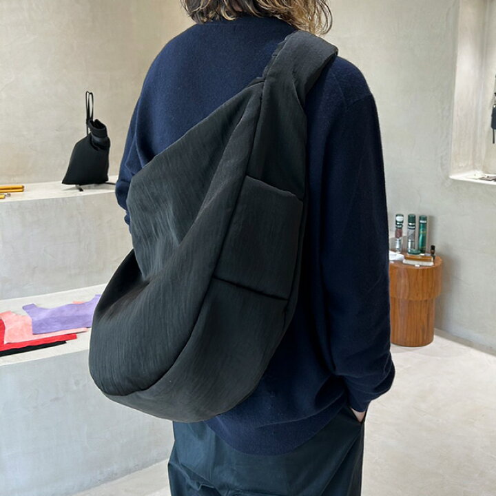 楽天市場】ITTI イッチ ANNIE PUFFER BIG MOON BAG / CERATO BRIGHT 