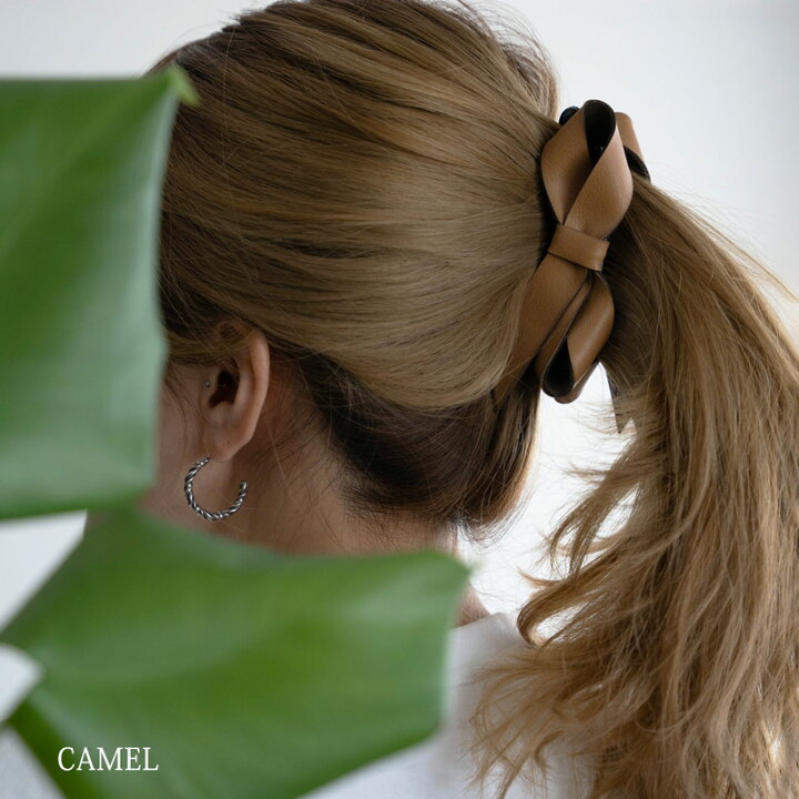 楽天市場 ネコポス送料無料 バナナクリップ ヘアクリップ ヘアアクセサリー レザー リボン 合皮 ポニーテール まとめ髪 ヘアアレンジ カジュアル レディース デイリー シンプル 女性 オフィス おしゃれ 大人 30代 40代 50代 ブランド By B9 Jewelvox ジュエルボックス