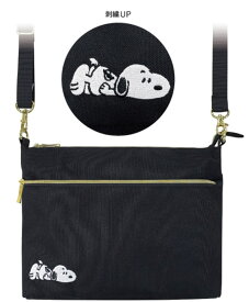 【全品　送料無料！】　スヌーピー　SNOOPY　横長WファスナーショルダーバッグTake it easy　ブラック　黒　ピーナッツ　ウッドストック　すぬーぴー　アニメ　キャラクター　かばん　カバン　鞄　斜め掛け　収納　お出かけ　アウトドア　雑貨　グッズ