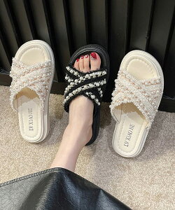 ★22.5cm〜25.0cm★2色★ブラック アイボリー サンダル 軽量サンダル 厚底 靴 くつ 厚底 靴 美脚 お出かけ 旅行 インスタ 撮影 アイドル★厚底サンダル パール付き クロスサンダル レディース夏