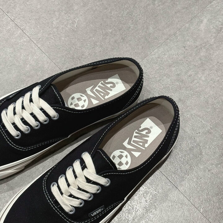楽天市場】VANS MTE Authentic Reissue 44 - Black/Marshmallow 